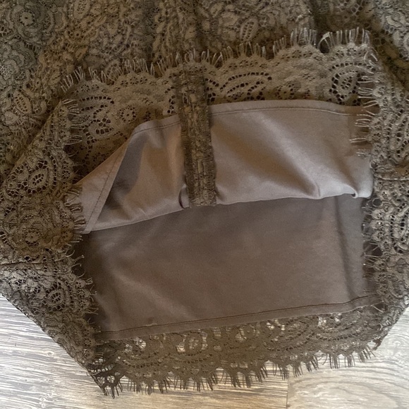 Banana Republic Lace Sheath Dress Size 6 - Picture 4 of 5